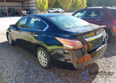 2013 Nissan Altima 2.5 S z USA, uszkodzony, nr VIN 1N4AL3AP3DC206612